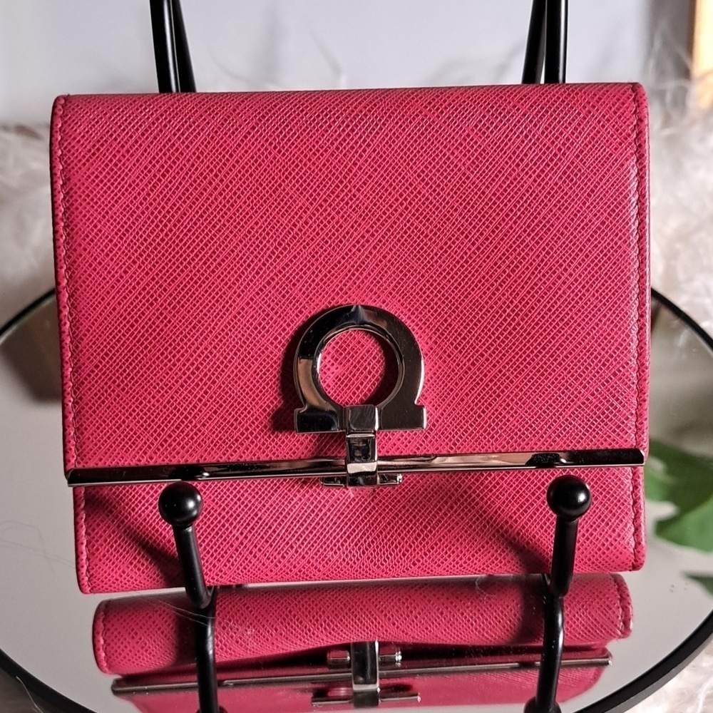 Salvatore Ferragamo Gancini Leather Trifold Wallet
